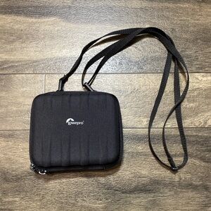 Lowepro Santiago 30 Molded Compact Camera Case Shoulder Strap/Belt Loop Black